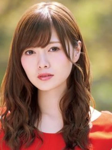 Mai Shiraishi (白石...