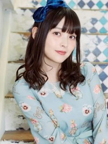 Sumire Uesaka (上坂...