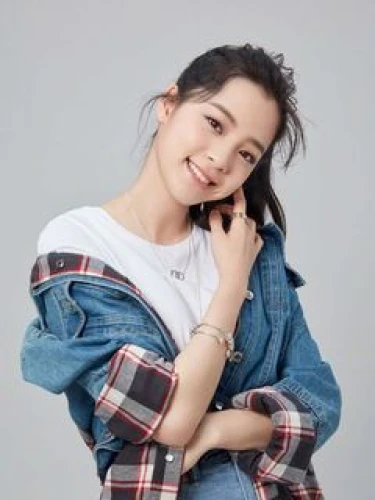 Ouyang Nana (欧阳娜娜)