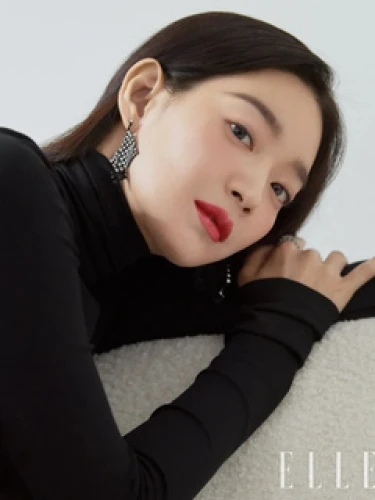 Shin Min-a (신민아)