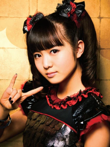 Moa Kikuchi (菊地 最愛)