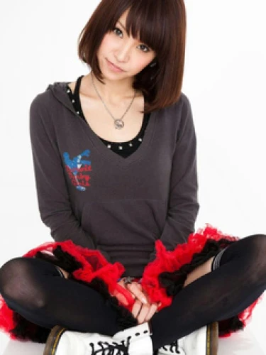 Risa Oribe (織部 里沙)