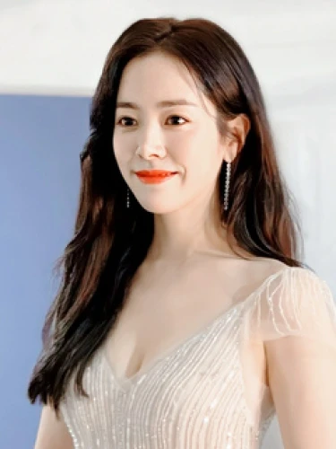 Han Ji-min (한지민)