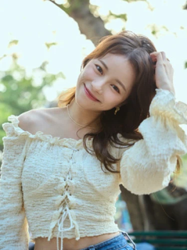 Tina (田娜)